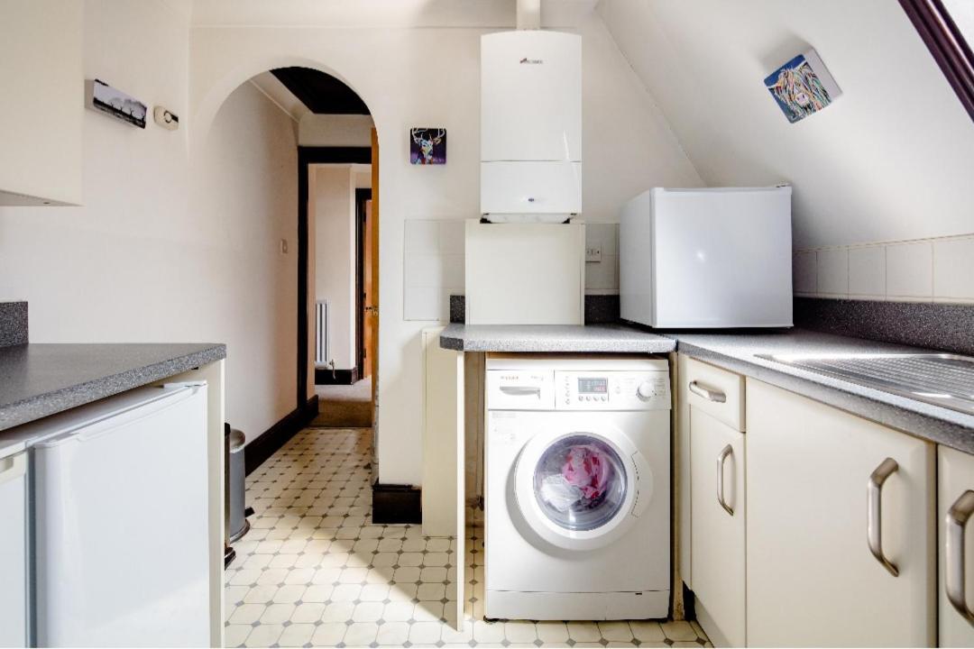 Spacious Room 2 Mins From Station Londra Dış mekan fotoğraf